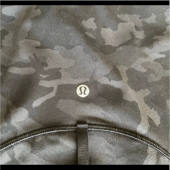 - Lululemon define jacket size 8 - Picture 3 of 7